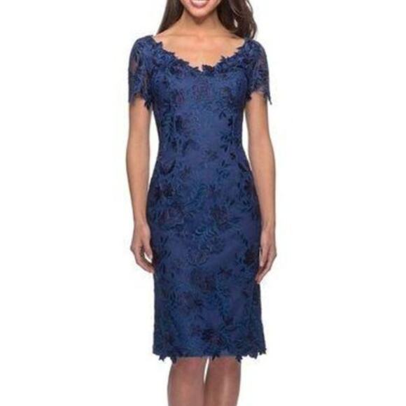 New ~ LA FEMME ~ Floral Embroidered Short Sleeve V-Neck Cocktail Dress Size 6 - Picture 1 of 6